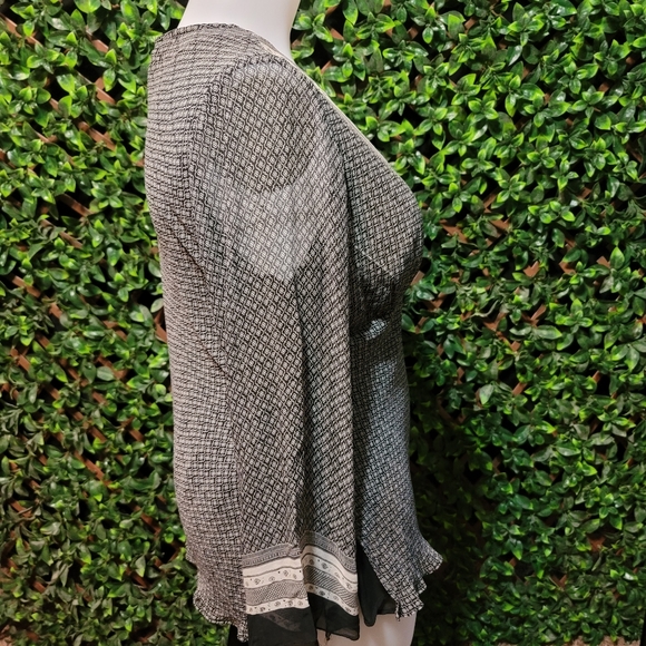 DressBarn Top 2x - Picture 2 of 6